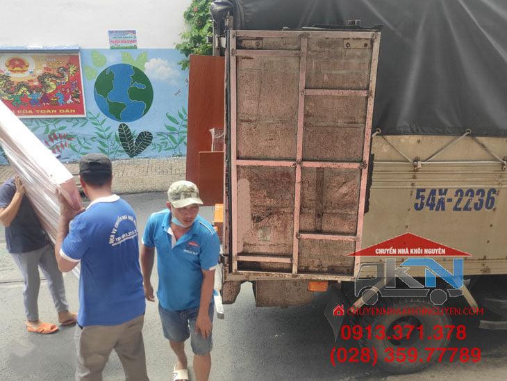 DỊCH VỤ CHUYỂN NHÀ TRỌN GÓI TỪ BÌNH DƯƠNG ĐI TP.HCM: GIẢI PHÁP DI DỜI VẸN TOÀN TỪ A ĐẾN Z
