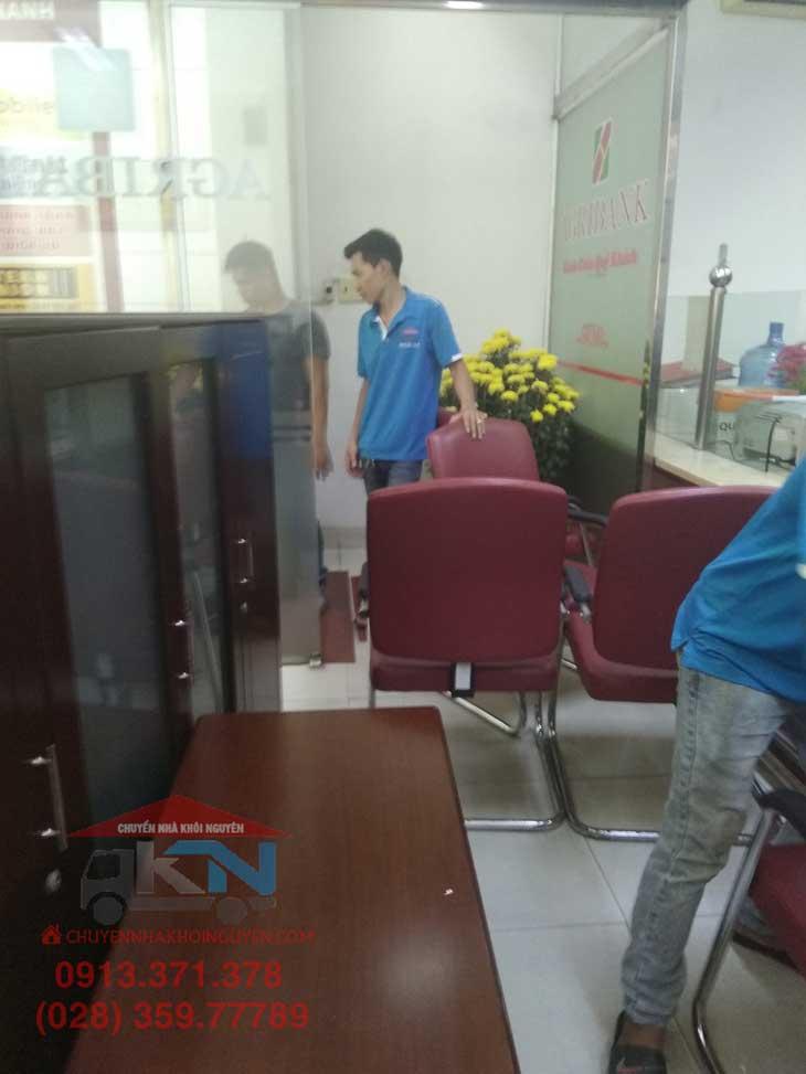 CHUYỂN NHÀ TÂY NINH THUÊ XE TẢI CHỞ ĐỒ VỀ QUÊ