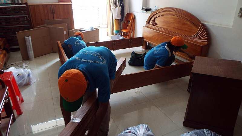 Hướng Dẫn Chi Tiết Cách Tháo Ráp Giường Tủ Tại Nhà An Toàn & Hiệu Quả