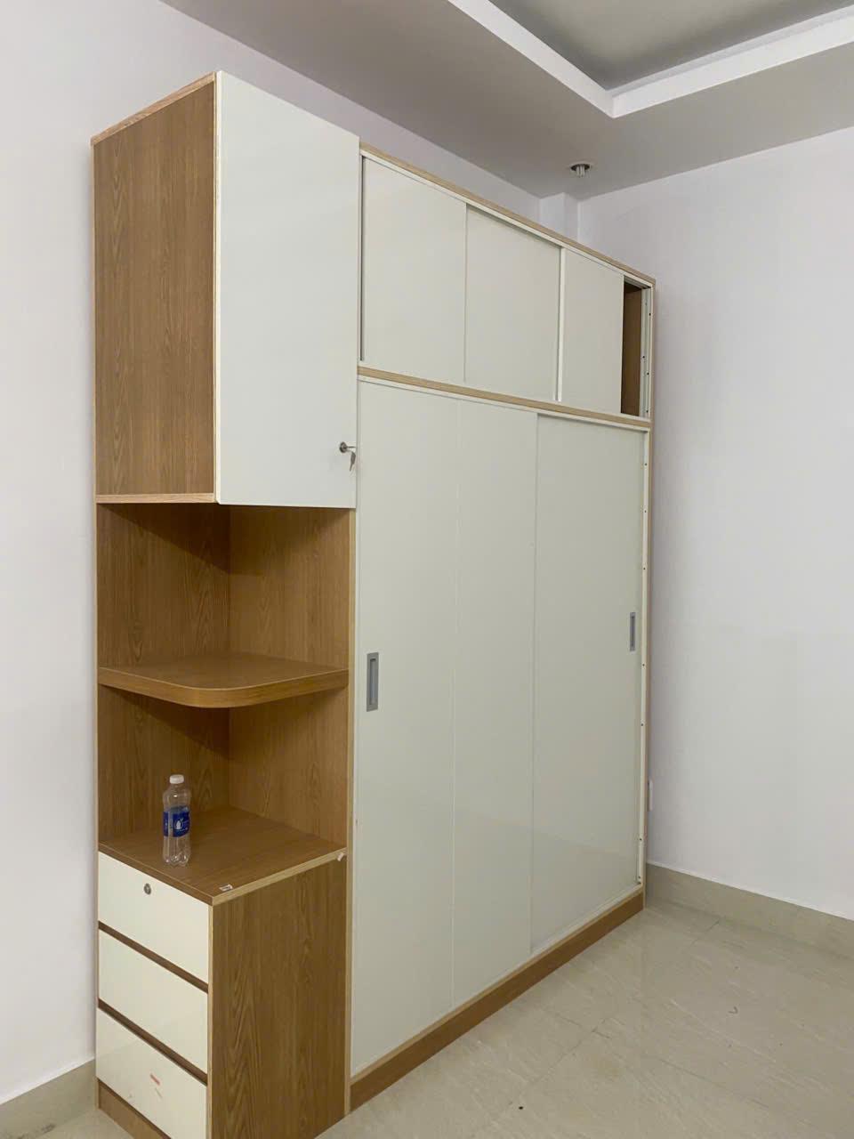 CÁCH CHÚNG TÔI THÁO RÁP VÀ XỬ LÝ CÁC LOẠI TỦ BẾP KỊCH TRẦN KHÓ TẠI KHU VỰC QUẬN 10