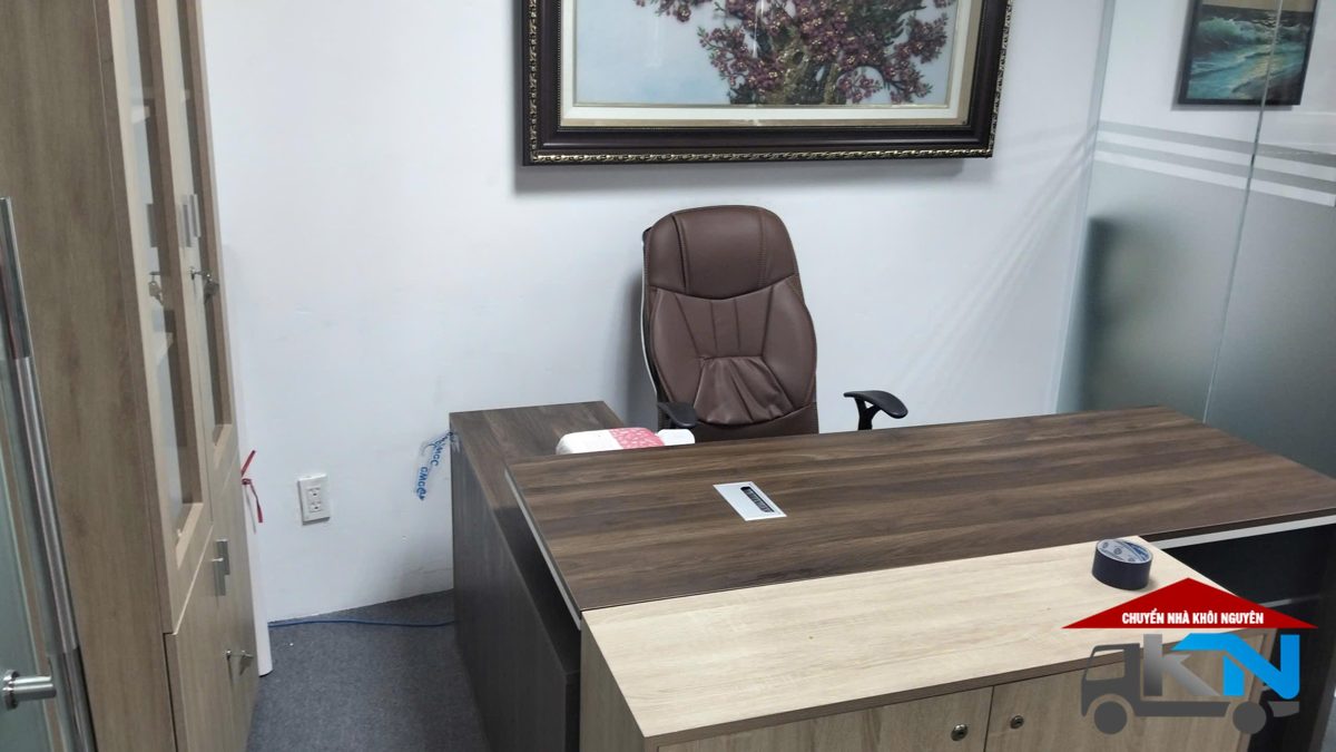 THỢ THÁO LẮP GIƯỜNG TỦ GỖ TỰ NHIÊN NGUYÊN KHỐI CẨN THẬN TẠI QUẬN THỐT NỐT