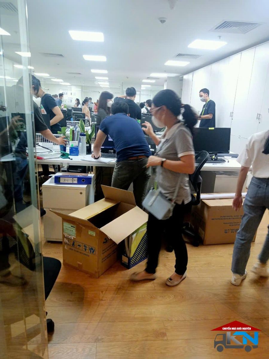 DỊCH VỤ CHUYỂN NHÀ TRỌN GÓI TẠI PHƯỜNG BẢO VINH THÁO RÁP ĐỒ GỖ VÀ MÁY LẠNH