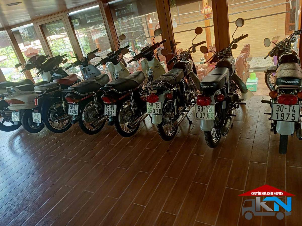 THÁO RÁP BÀN TỦ QUẬN TÂN PHÚ CHUYÊN THÁO DỠ CỤM BÀN LÀM VIỆC PHƯỜNG TÂN THÀNH