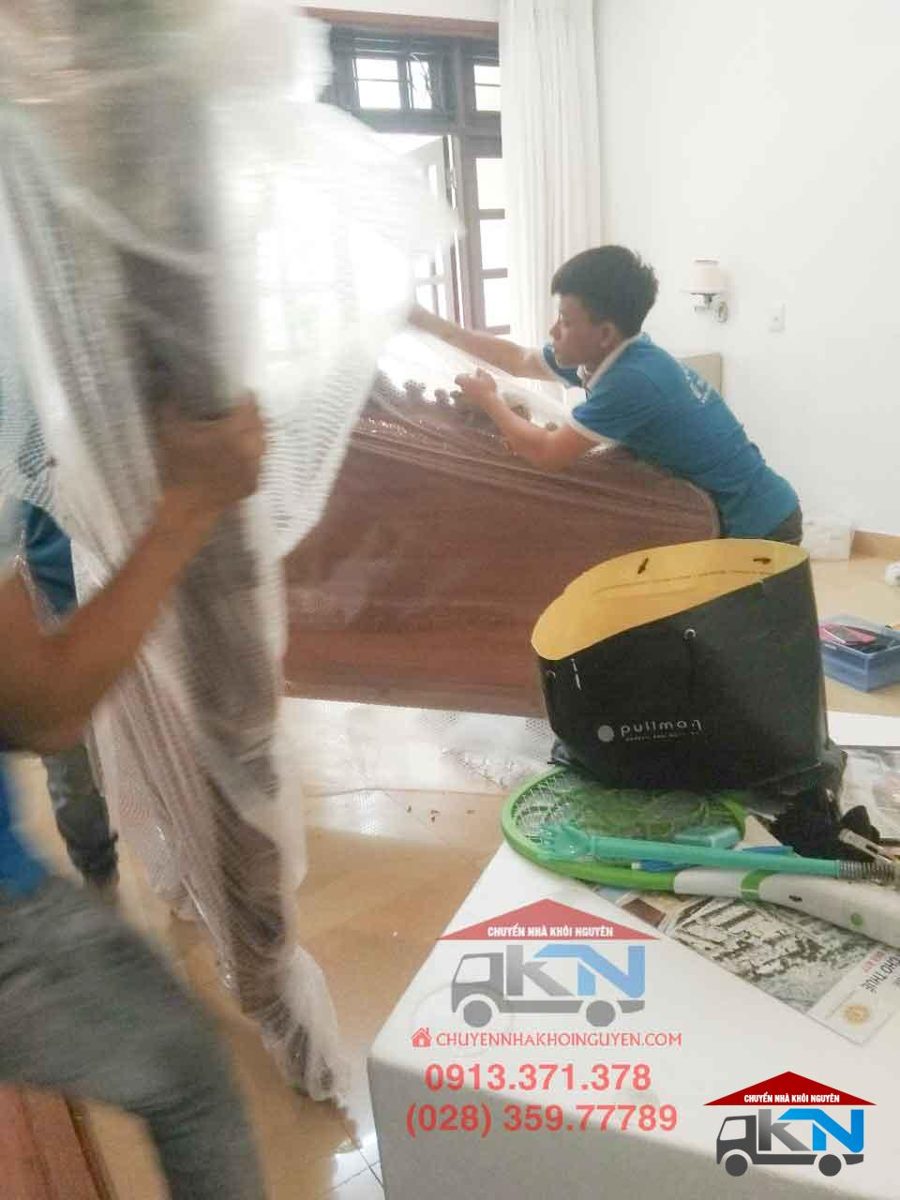 DỊCH VỤ THÁO RÁP GIƯỜNG TỦ TẠI BẾN TRE BỌC LÓT MÀNG PE CHỐNG MƯA LŨ PHƯỜNG PHÚ KHƯƠNG